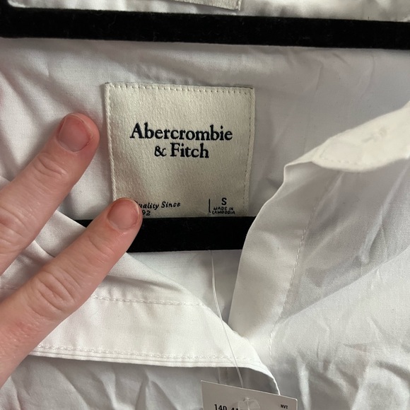 White oversized abercrombie button up top - Picture 9 of 10